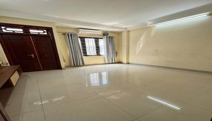 Cho thuê nhà nguyên căn phố Lương khánh Thiện, 45m x5 Tầng 5 ngủ, 15 Triệu LH 0377526803